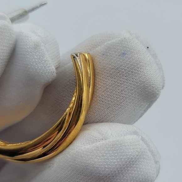 Napier Goldtone Twisted Hoop Earrings #766 - Picture 10 of 11